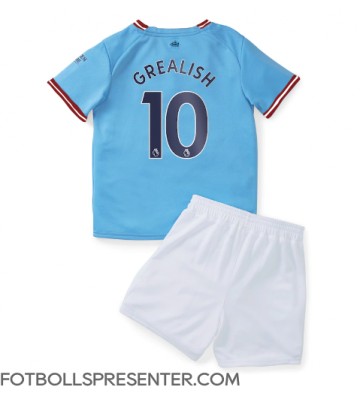 Manchester City Jack Grealish #10 Hemmatröja Barn 2022-23 Kortärmad (+ korta byxor)